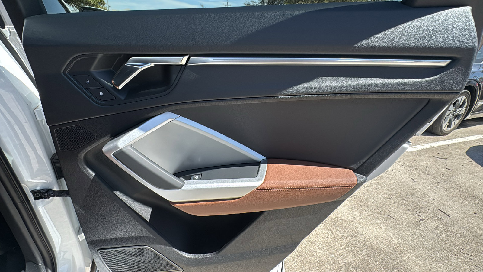 Used 2025 Audi Q3 2.0T Premium Plus w/ Premium Plus Package image 27