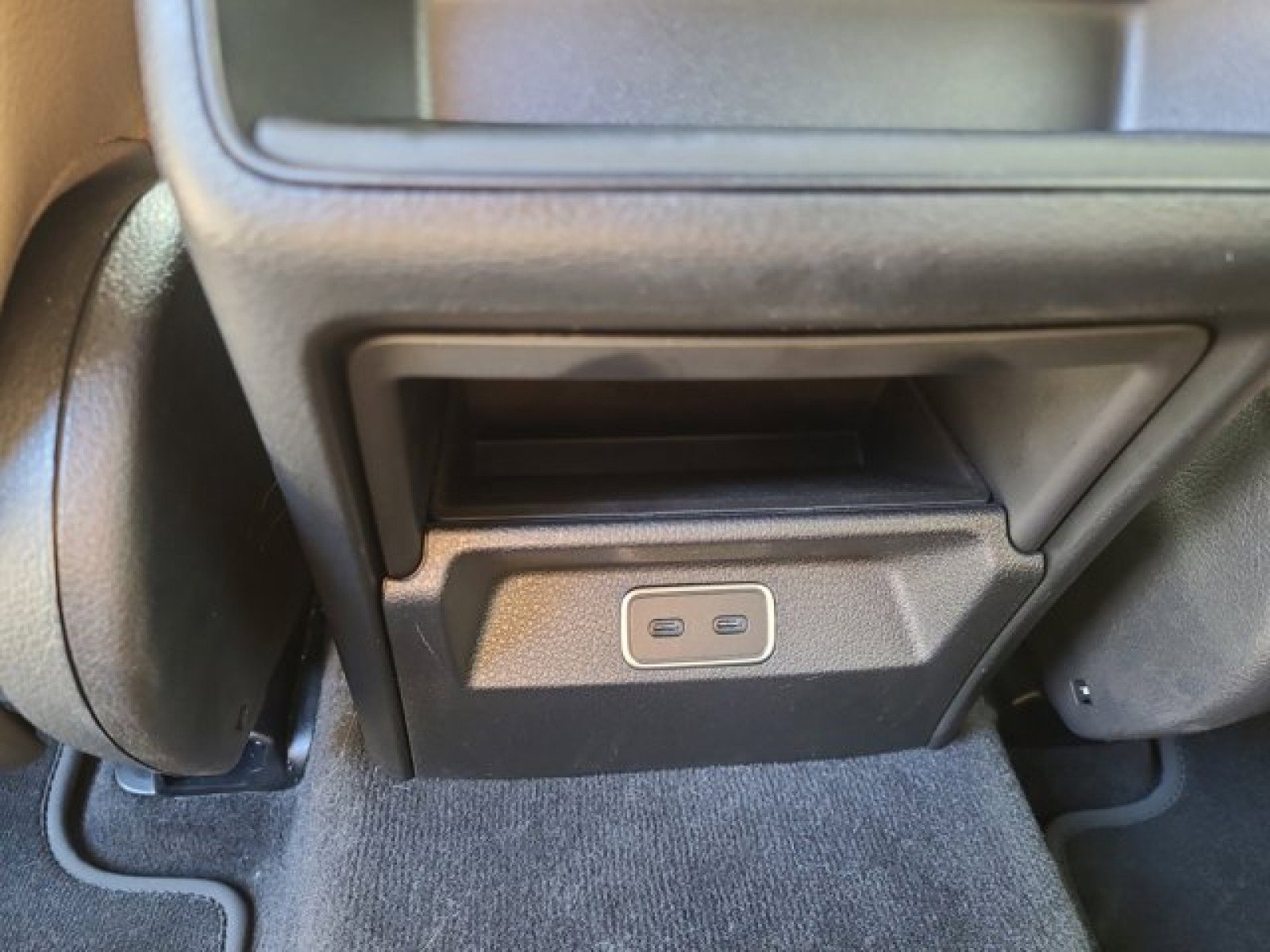 Used 2024 Mercedes-Benz GLE 350 4MATIC image 39