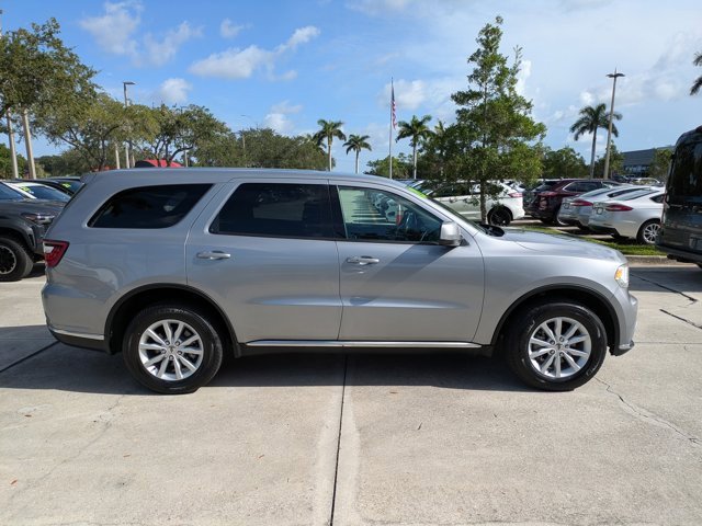 Used 2020 Dodge Durango SXT w/ 3rd Row Seating Group image 3