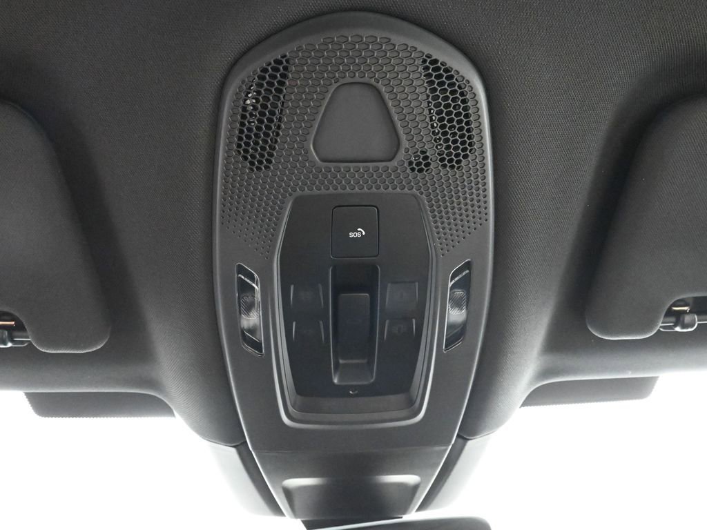 Used 2026 Porsche Panamera image 24