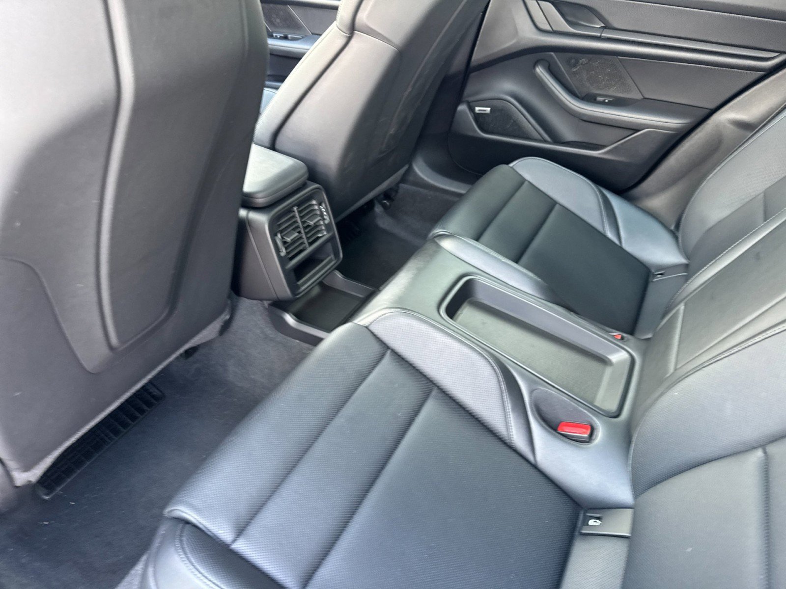 Used 2024 Porsche Taycan RWD image 13