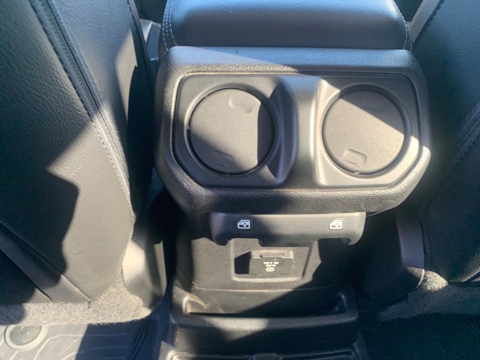 Used 2018 Jeep Wrangler Unlimited Sahara w/ Safety Group image 26