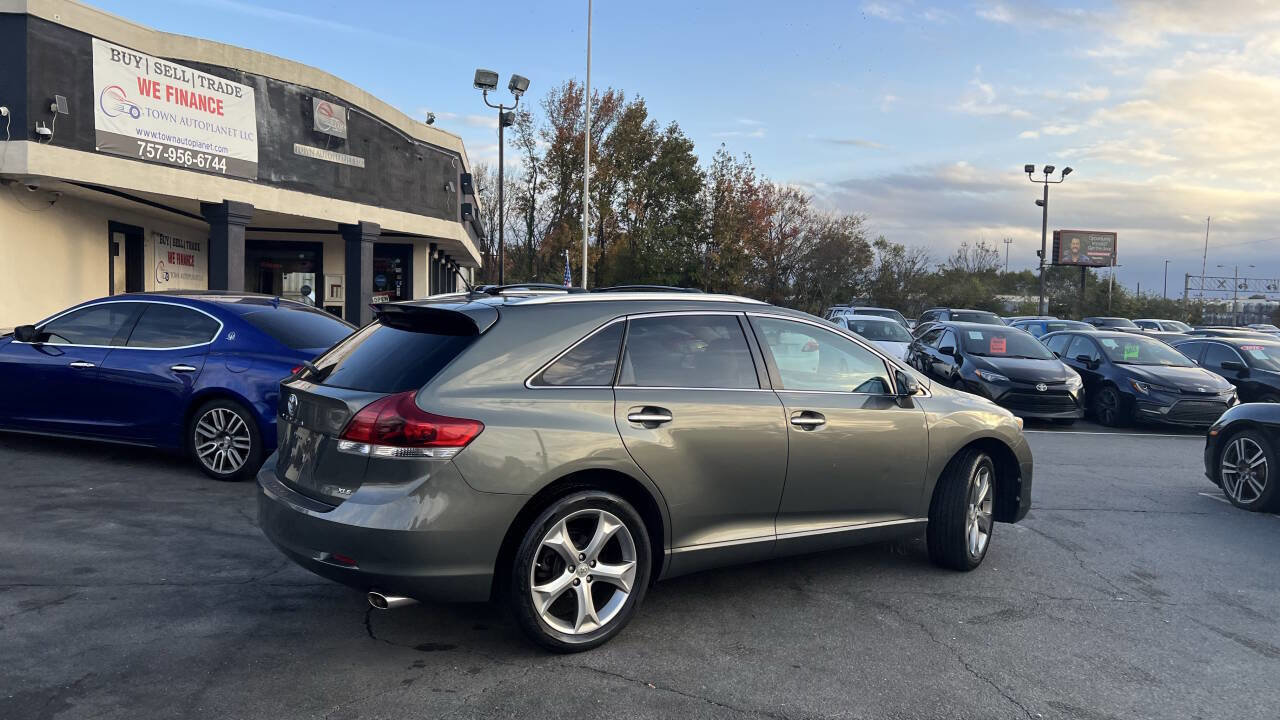 Used 2014 Toyota Venza XLE FWD image 8