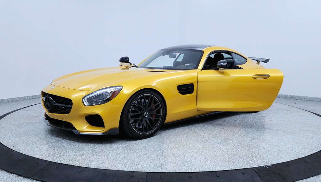 Used 2016 Mercedes-Benz AMG GT S w/ Exclusive Interior Package image 9