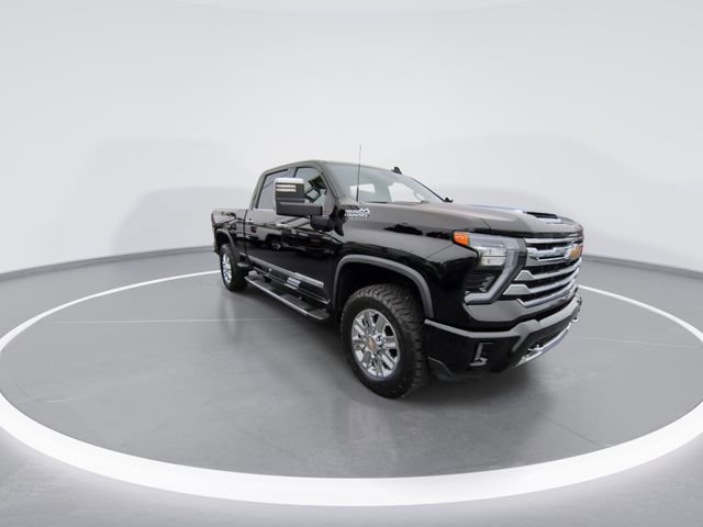 Used 2024 Chevrolet Silverado 2500 High Country w/ High Country Premium Package image 2