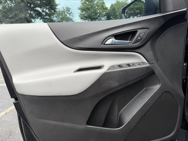 Used 2024 Chevrolet Equinox LS FWD image 9