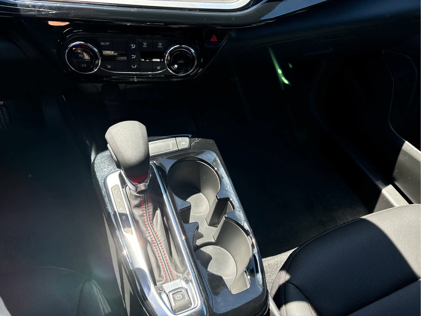 Certified 2024 Chevrolet Trax RS w/ Driver Confidence Package FWD image 13