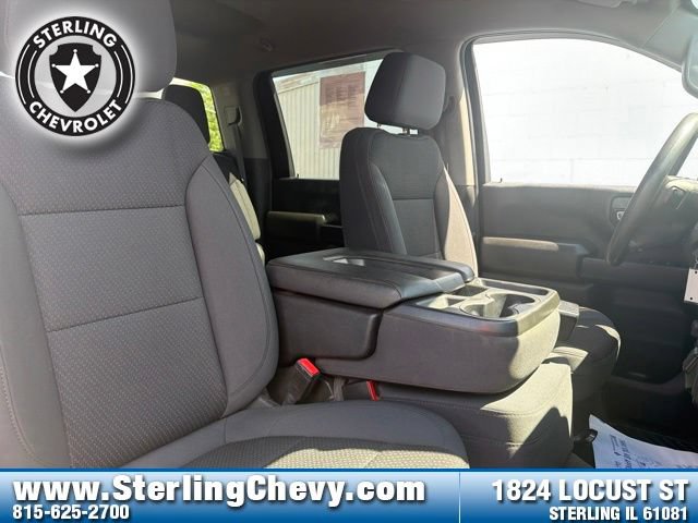 Used 2021 Chevrolet Silverado 2500 Custom w/ Custom Value Package AWD/4WD image 12