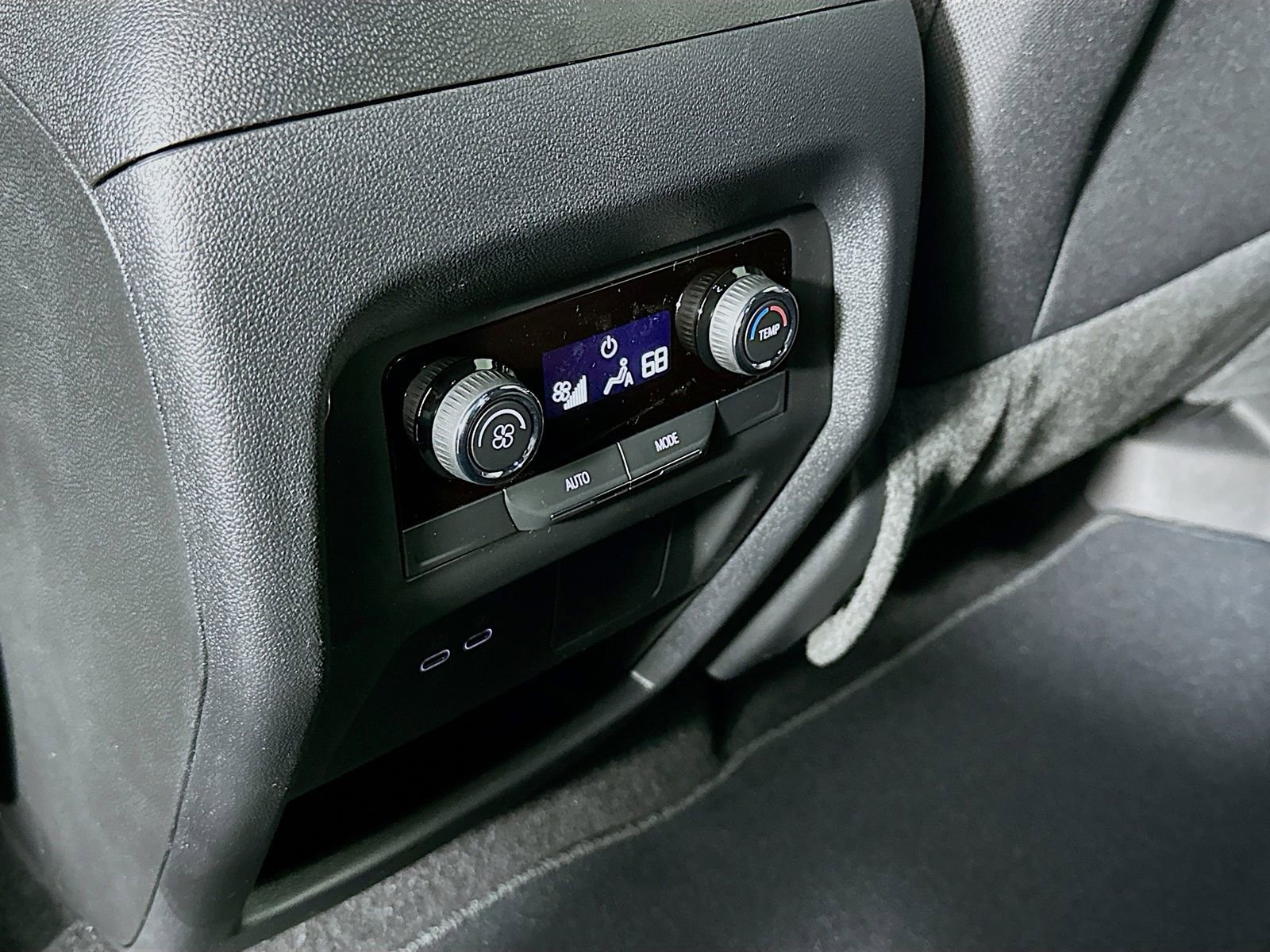 New 2026 Chevrolet Traverse LT image 25