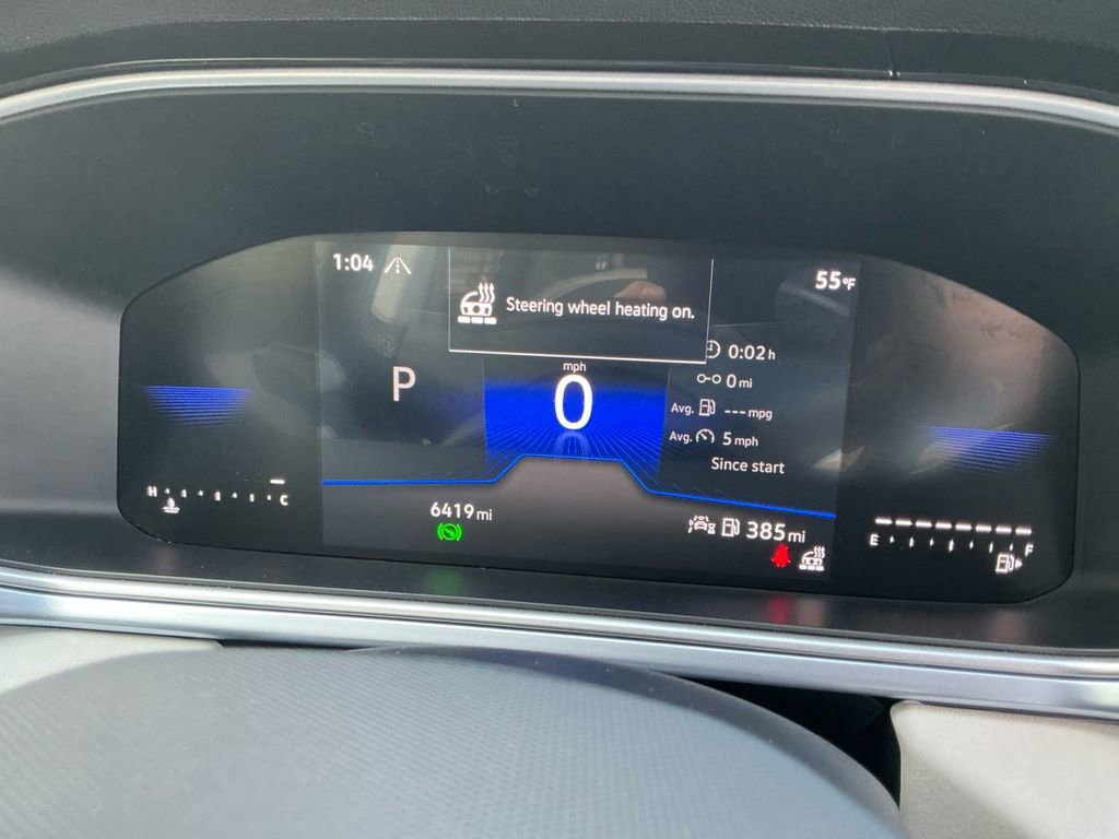 Used 2025 Volkswagen Taos SE w/ Panoramic Sunroof Package image 18