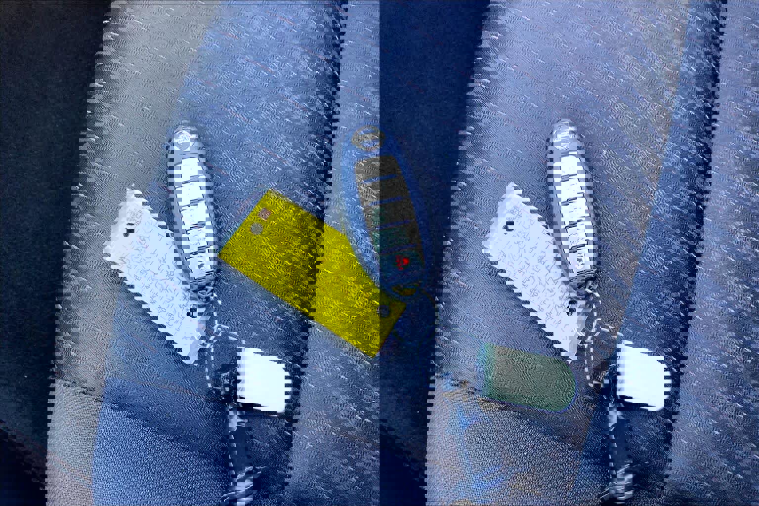 Used 2018 Nissan Rogue SV image 15