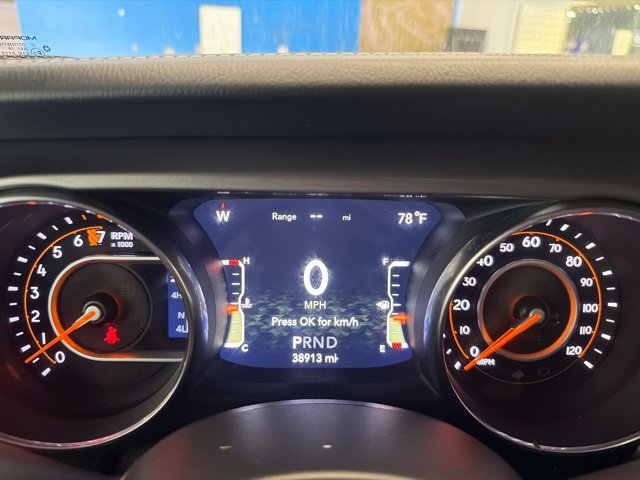 Used 2019 Jeep Wrangler Unlimited Sahara AWD/4WD image 18