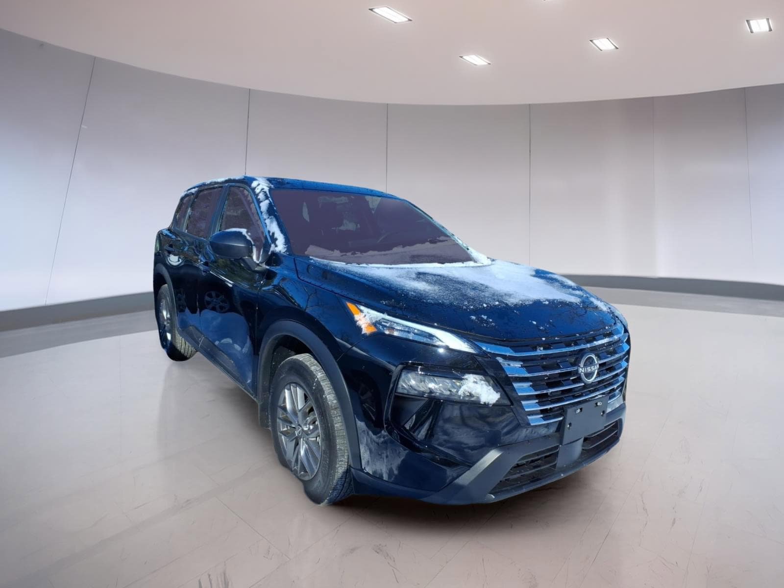 Used 2025 Nissan Rogue S image 1