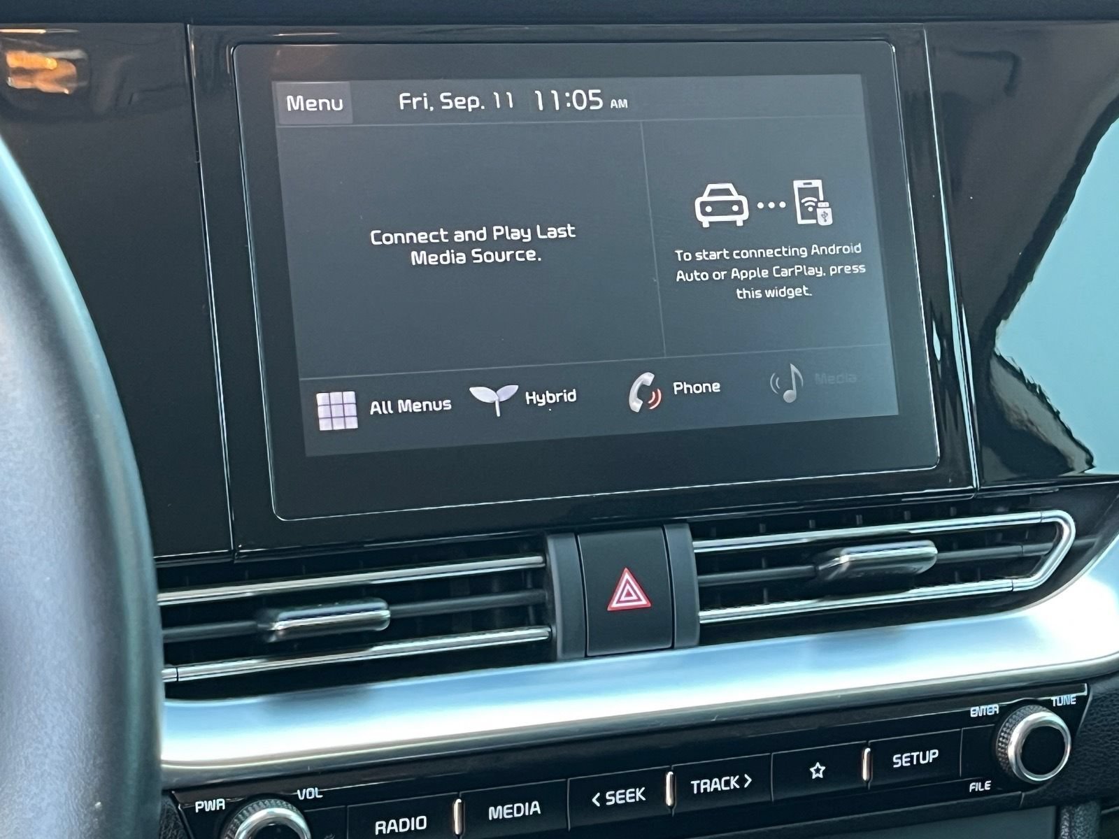 Used 2022 Kia Niro LXS w/ Digital Cluster Package FWD image 24