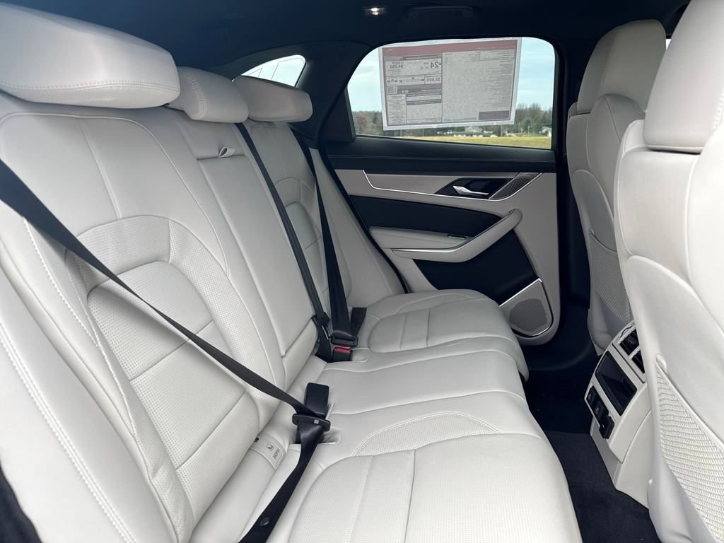 New 2026 Jaguar F-PACE R-Dynamic S image 19