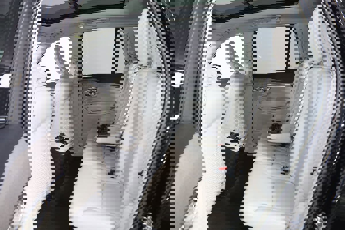 Used 2023 Volvo XC90 B6 Plus w/ Protection Package Premier image 49