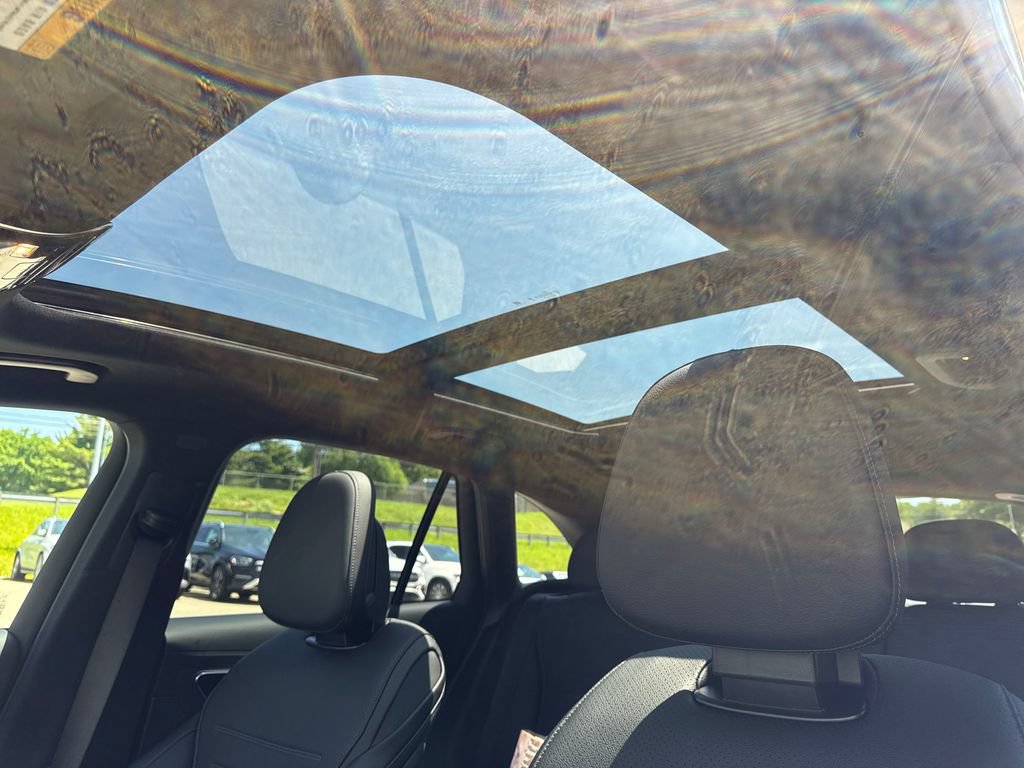 New 2026 Mercedes-Benz GLC 300 4MATIC image 21