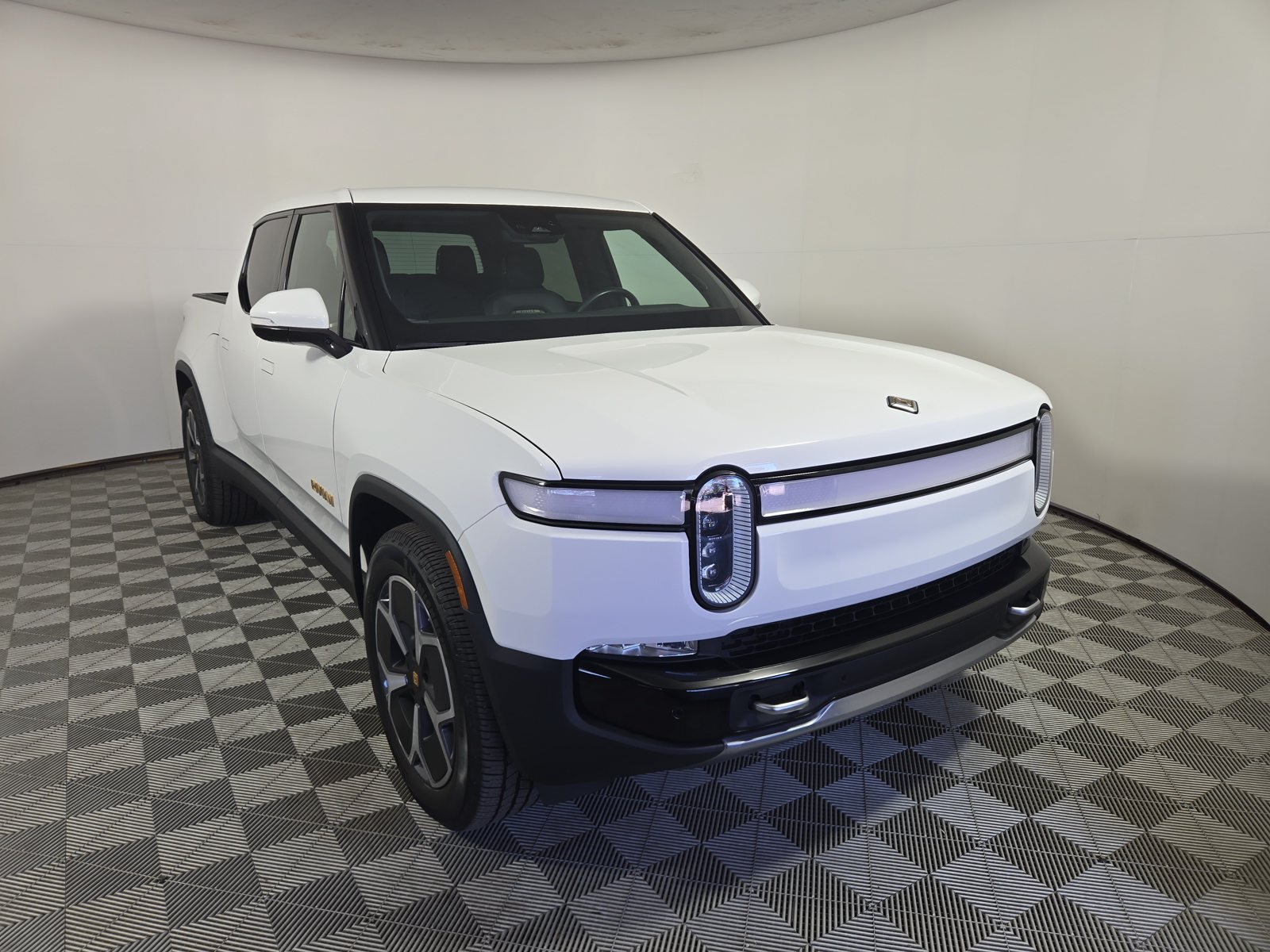 Used 2023 Rivian R1T Adventure Quad AWD/4WD image 7