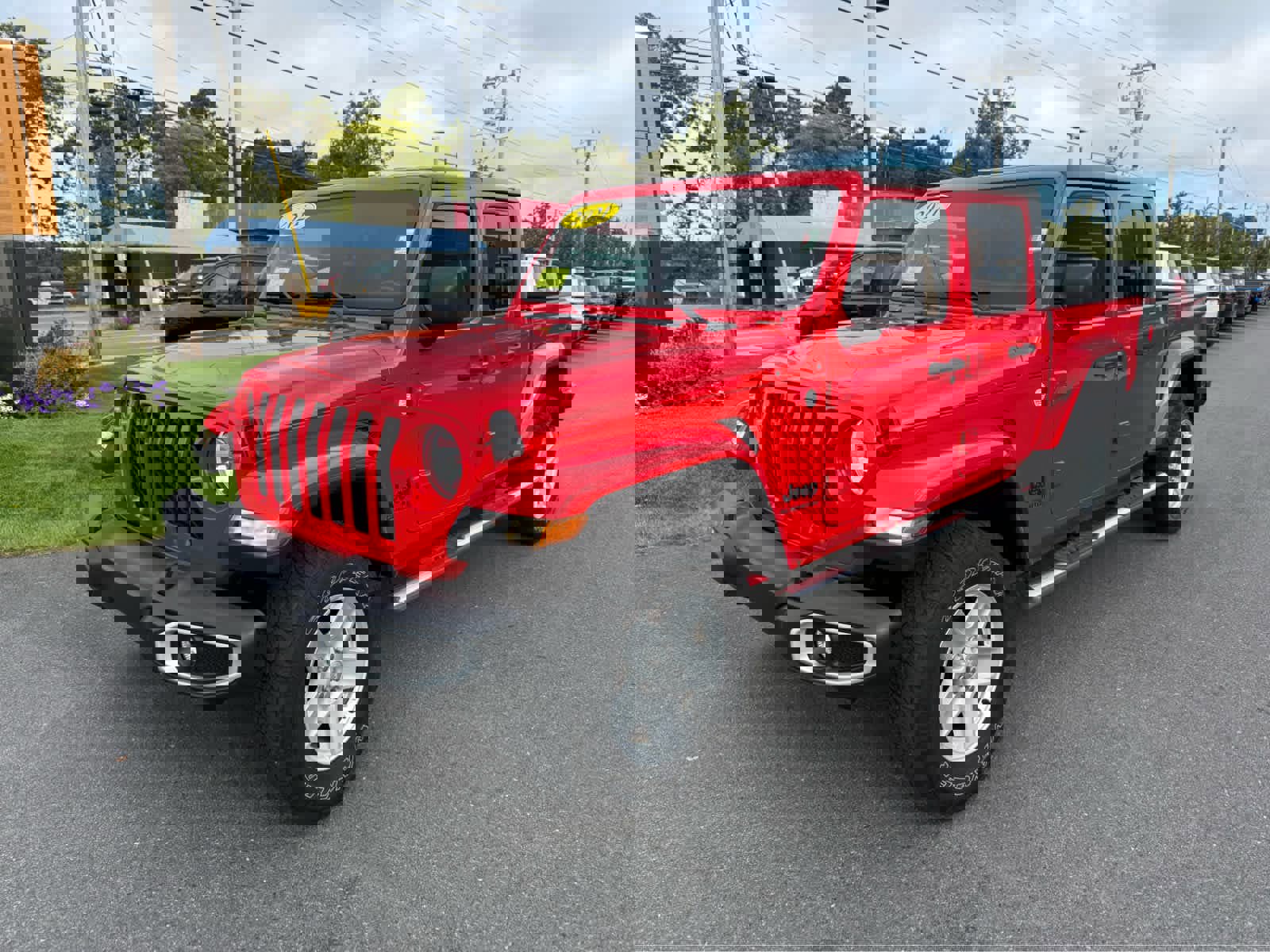 Used 2021 Jeep Gladiator Sport image 4