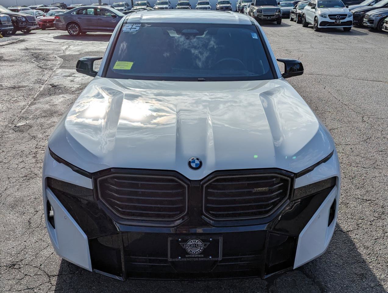 Used 2025 BMW XM AWD/4WD image 3