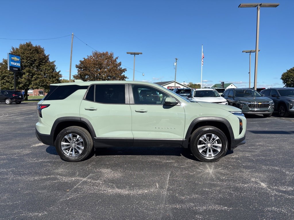 New 2026 Chevrolet Equinox LT w/ Convenience Package II image 3