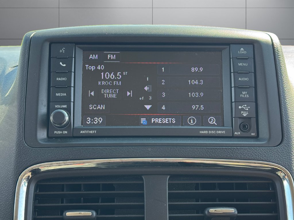 Used 2018 Dodge Grand Caravan SE FWD image 21