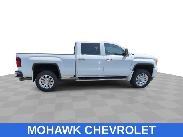 Used 2019 GMC Sierra 2500 Denali w/ Duramax Plus Package AWD/4WD image 9