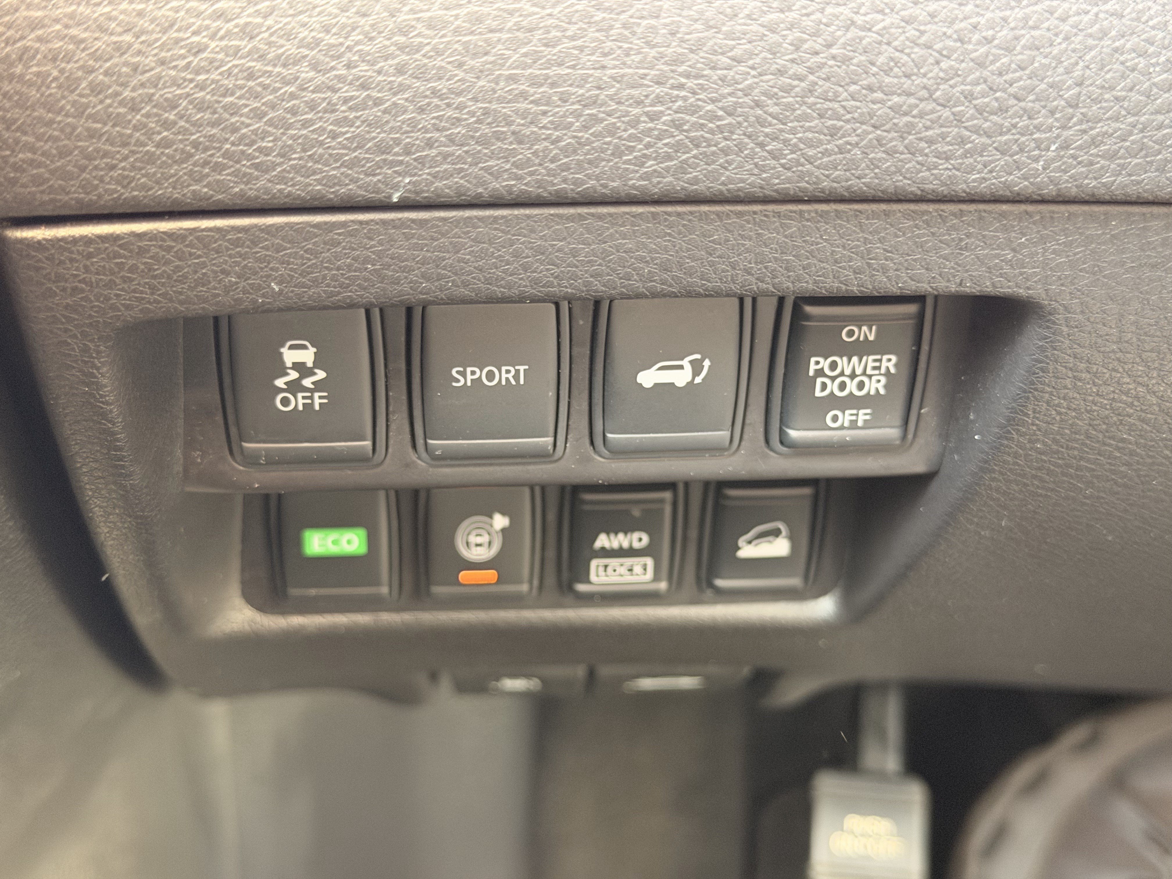 Used 2016 Nissan Rogue SL w/ SL Premium Package AWD/4WD image 24