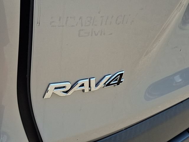 Used 2022 Toyota RAV4 XLE w/ Convenience Package AWD/4WD image 34