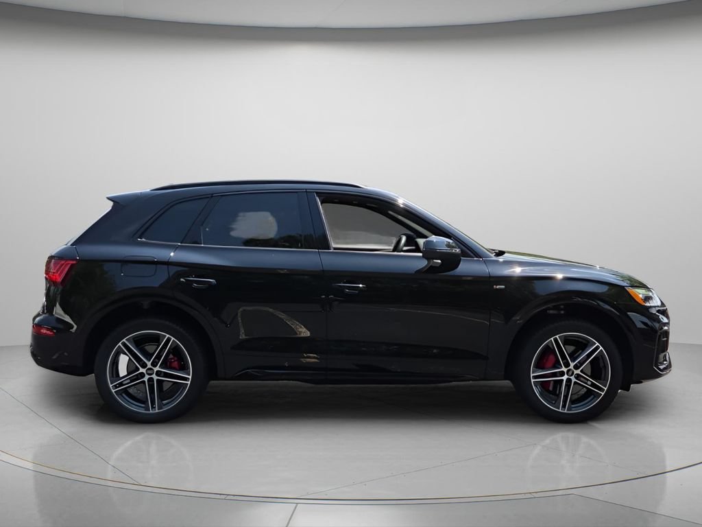 Used 2024 Audi Q5 e Premium Plus w/ Premium Plus Package AWD/4WD image 8