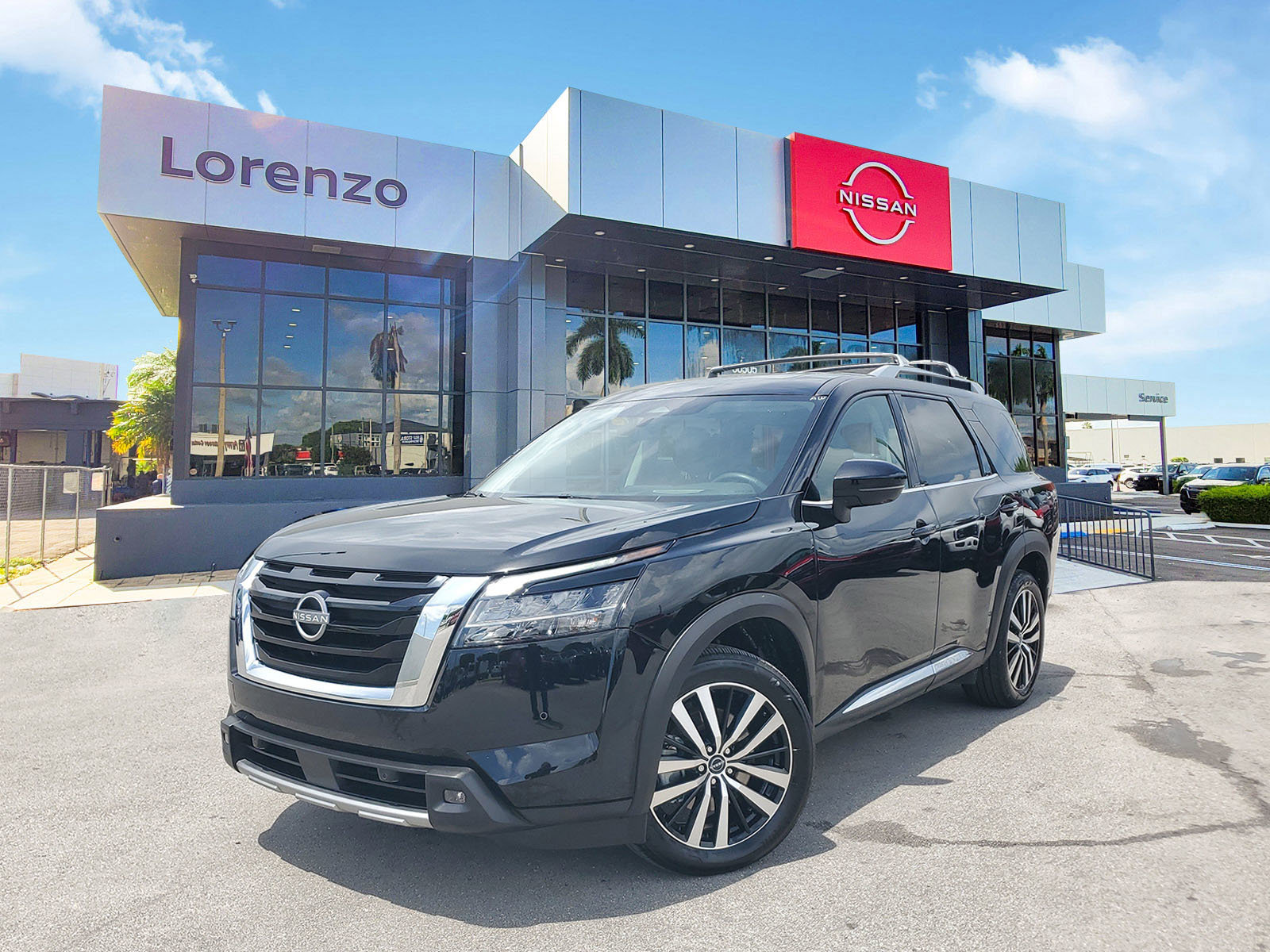 Certified 2024 Nissan Pathfinder Platinum w/ Cargo Package image 1