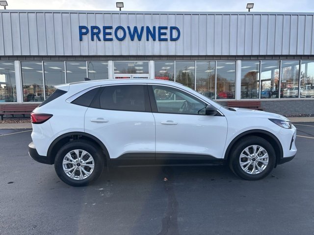Used 2023 Ford Escape Active image 2
