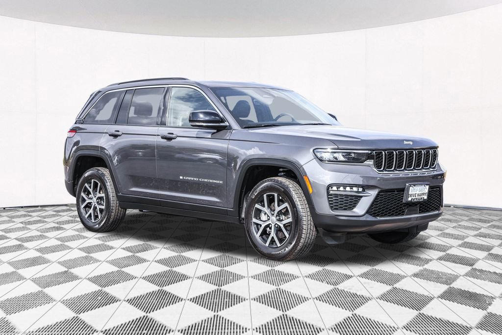 Used 2025 Jeep Grand Cherokee Limited image 11