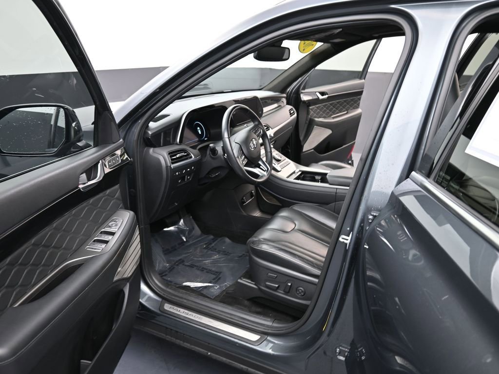 Used 2022 Hyundai Palisade Calligraphy image 13