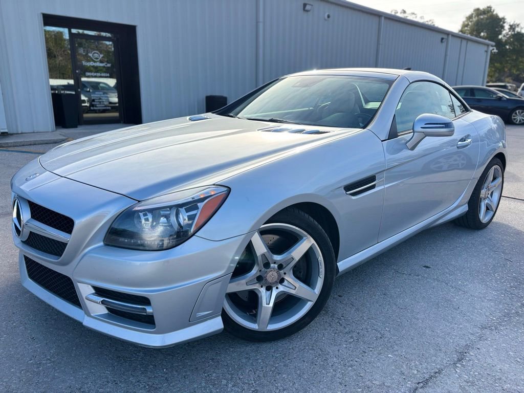 Used 2016 Mercedes-Benz SLK 300 image 1