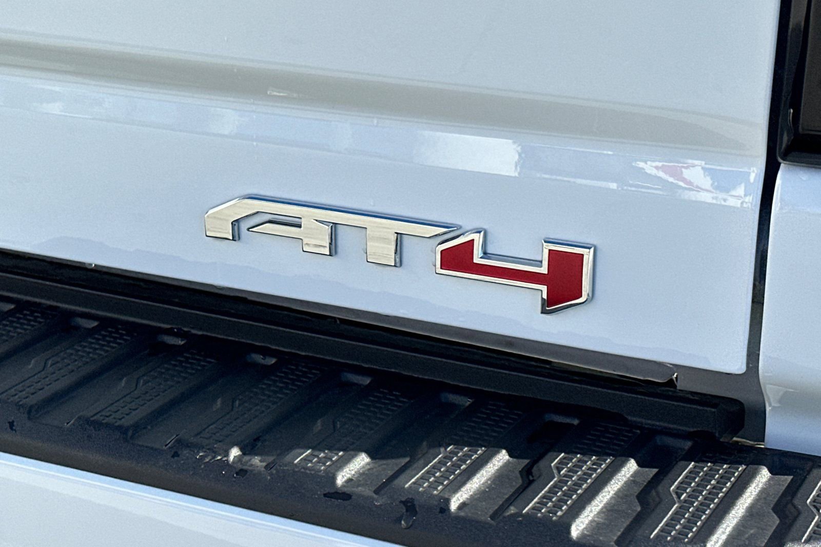 New 2026 GMC Sierra 2500 AT4 w/ AT4 Premium Plus Package image 27