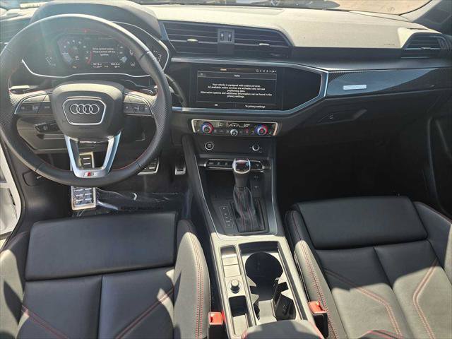Used 2025 Audi Q3 2.0T Premium Plus w/ Premium Plus Package AWD/4WD image 21
