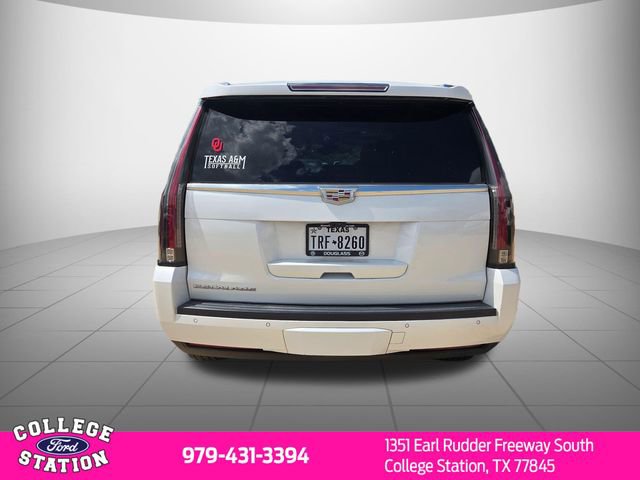 Used 2018 Cadillac Escalade Luxury RWD image 5