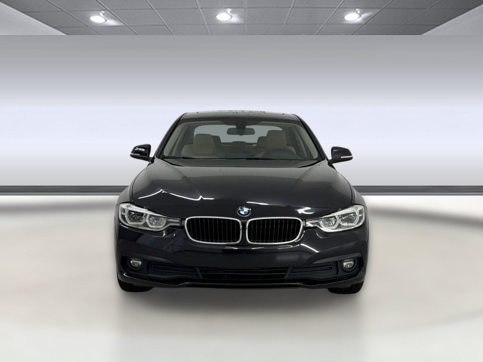 Used 2018 BMW 320i Sedan RWD image 5
