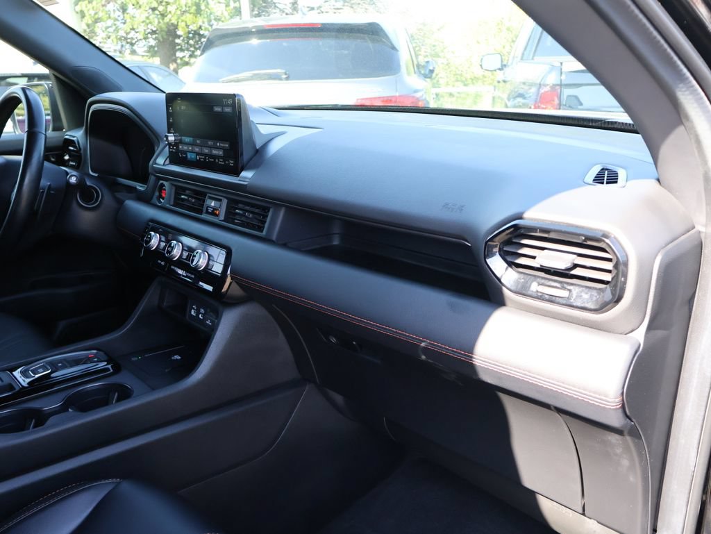 Certified 2025 Honda Pilot TrailSport image 9