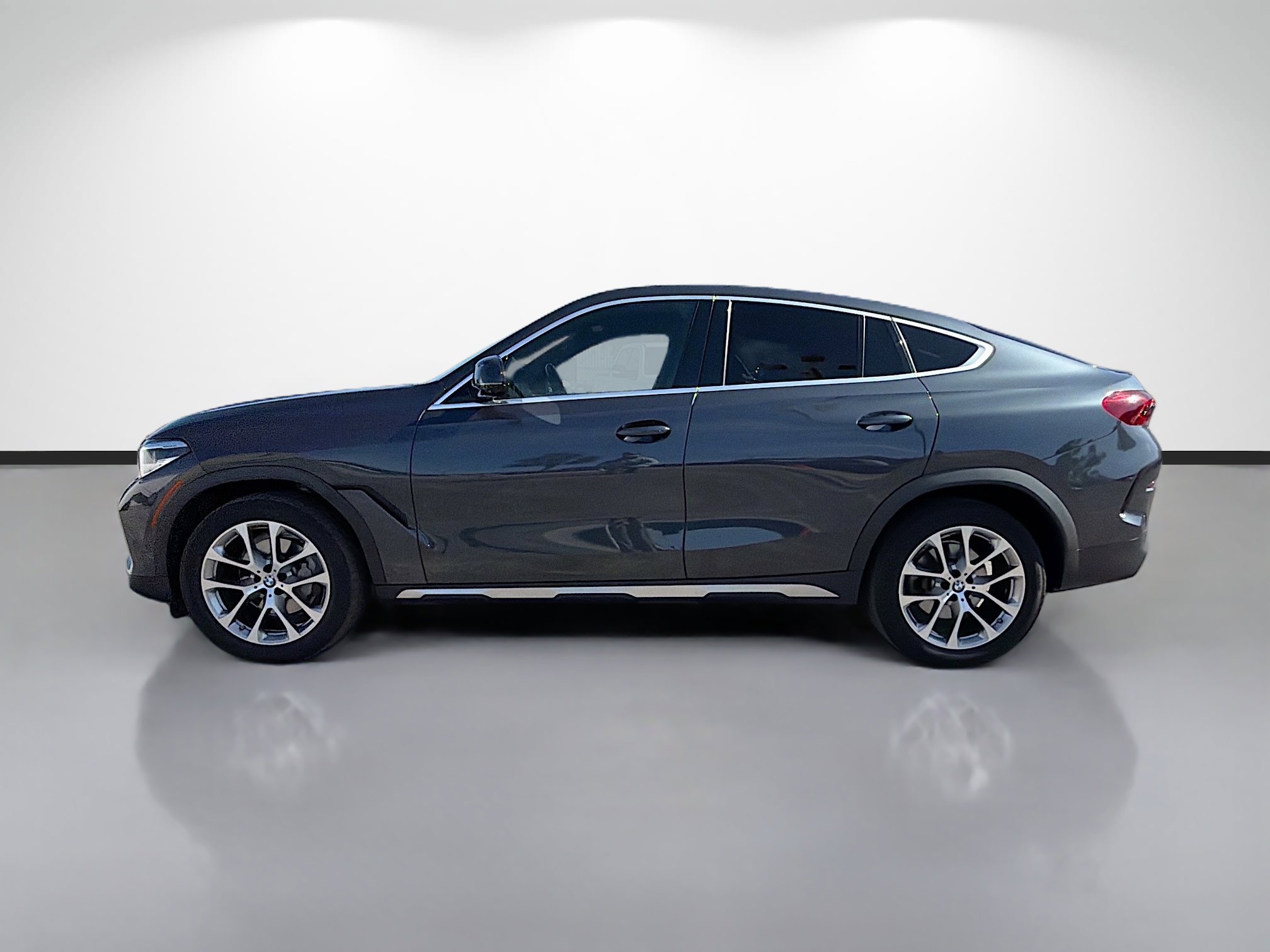 Used 2022 BMW X6 xDrive40i AWD/4WD image 6