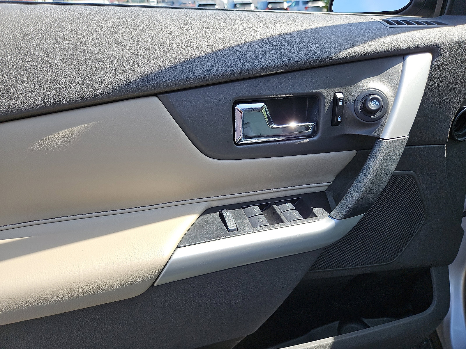 Used 2013 Ford Edge SE FWD image 11