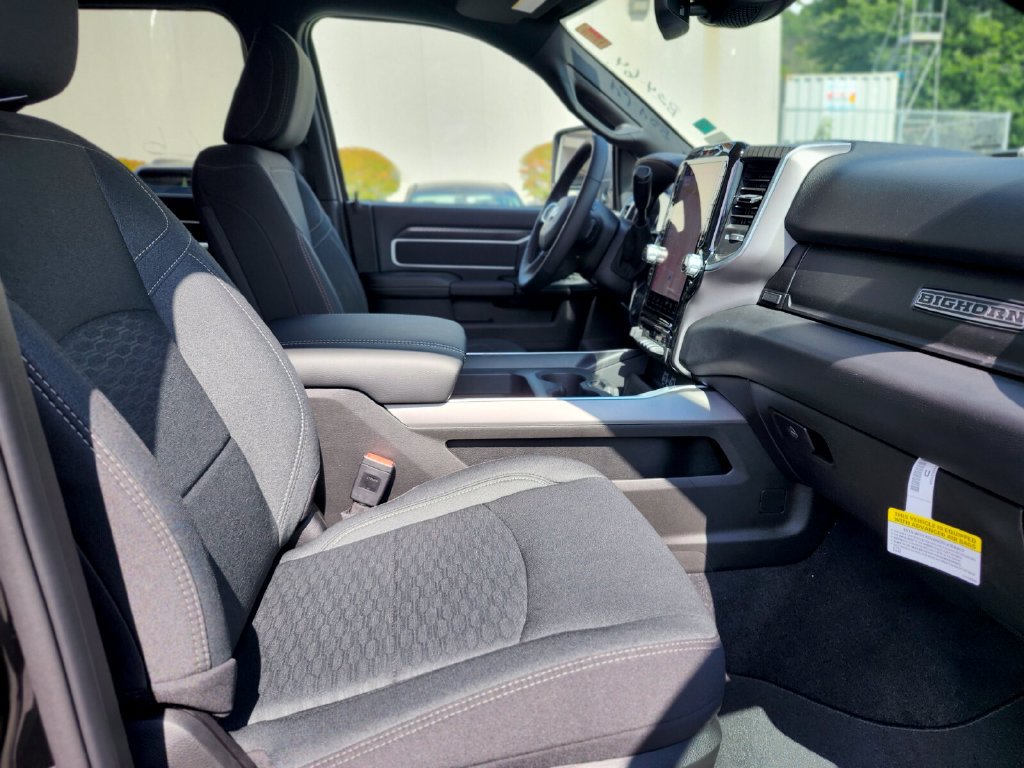 New 2026 RAM 2500 Big Horn AWD/4WD image 11