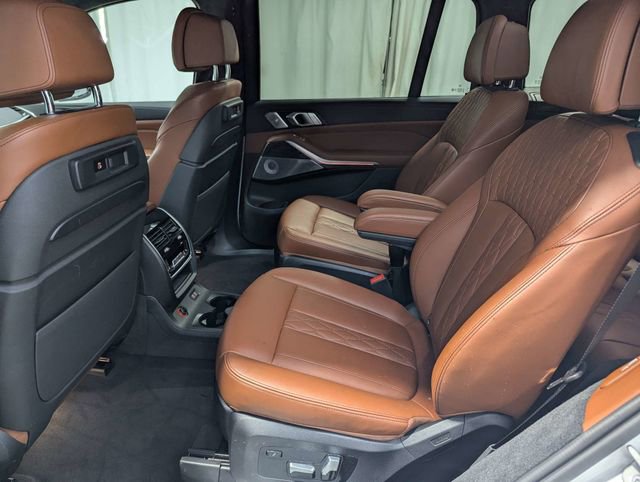 Used 2021 BMW X7 M50i AWD/4WD image 10
