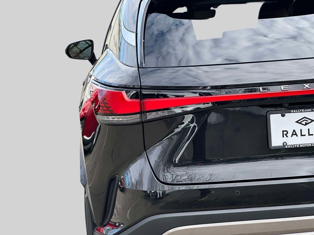Certified 2024 Lexus RX 350 Premium w/ Accessory Package (Z1) image 11