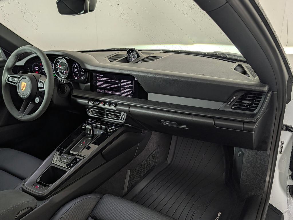 Certified 2023 Porsche 911 Carrera GTS RWD image 16