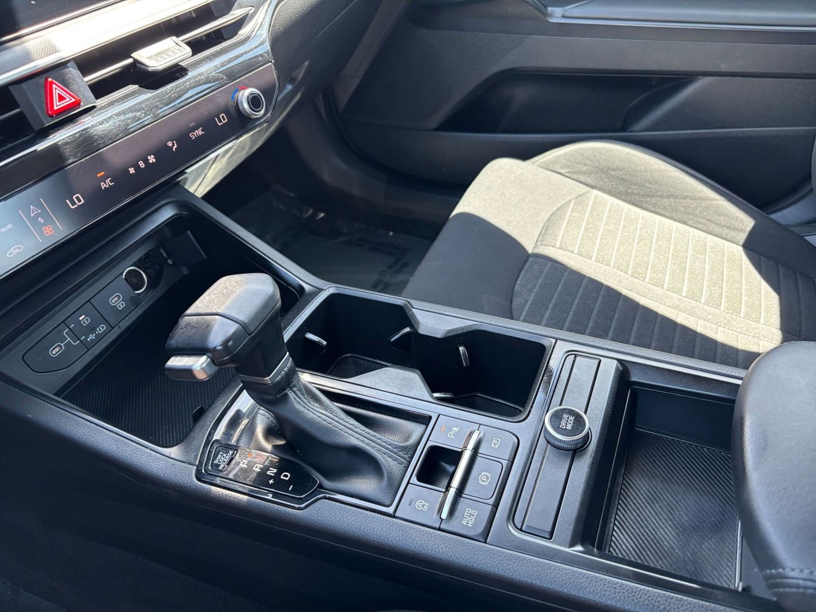 Used 2025 Kia K5 LXS image 40