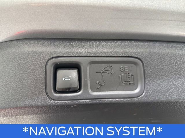 Used 2024 Ford Expedition Limited image 11