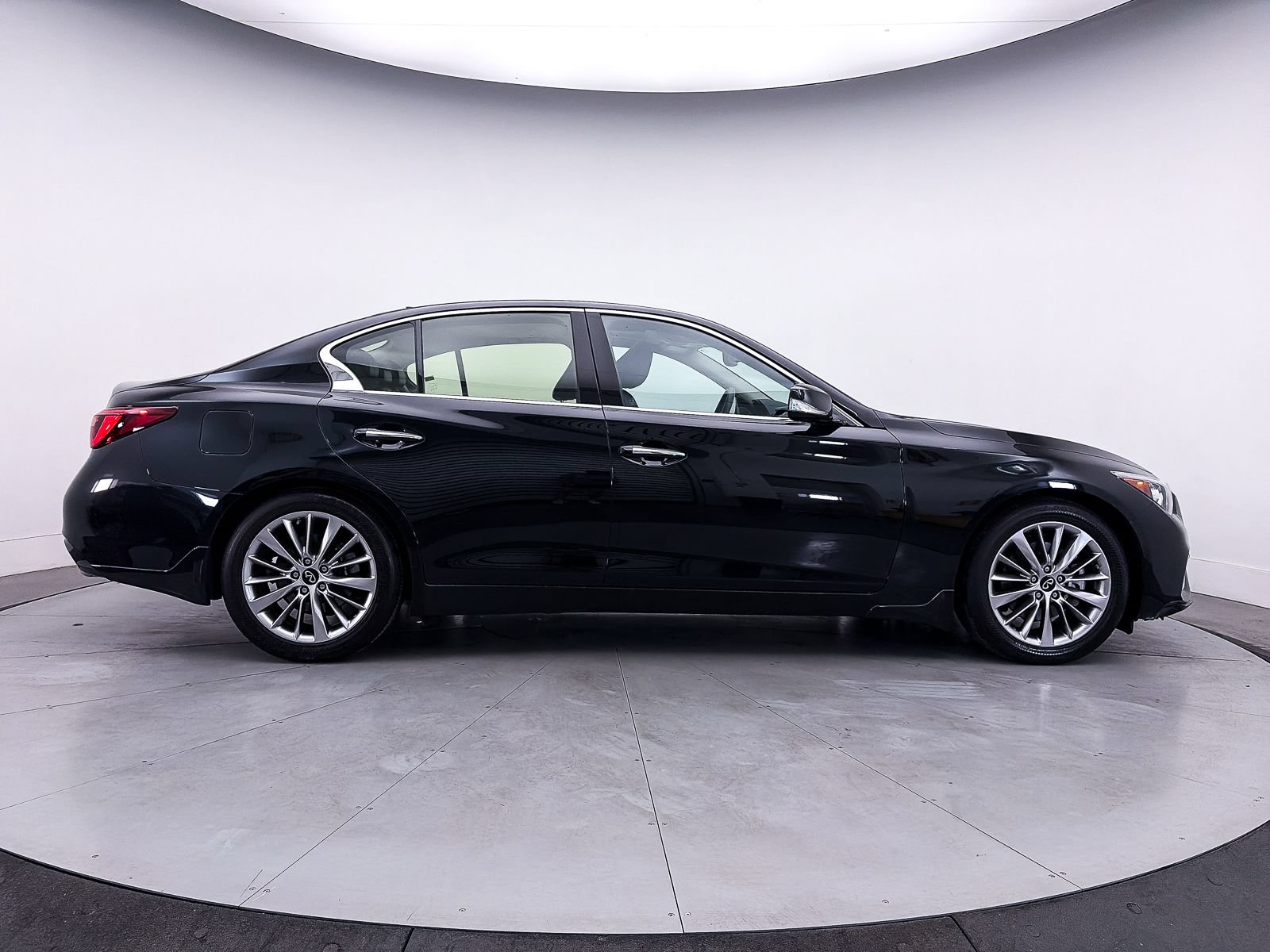 Used 2023 INFINITI Q50 Luxe w/ Cargo Package RWD image 40