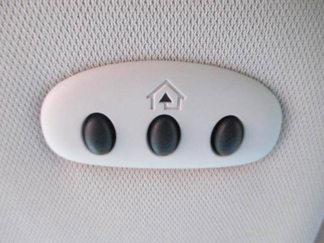 Used 2024 Ford Edge Titanium image 17